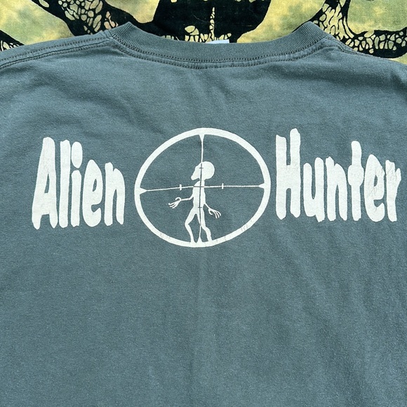 Alien 👽 hunter Roswell New Mexico on gilden 100% cotton shirt army green Size L - Picture 4 of 5
